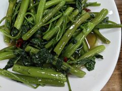 炒时蔬-张太婆老妈蹄花川菜馆·中华餐饮老字号(望平街店)
