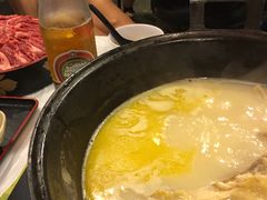 -鲜入围煮花胶鸡海鲜火锅