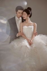 -樱花婚纱摄影