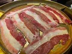 双层肥牛-猪啊牛呀羊啊铜盘烤肉(正大广场店)