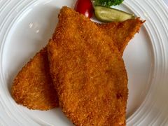 炸猪排-小白桦西餐厅