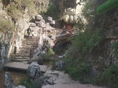 -大平台龙居瀑布旅游区