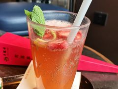 草莓白昼梦-星巴克臻选(成都太古里店)
