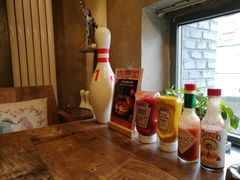 -HIGH FIVE哈福手工汉堡(桂林路店)