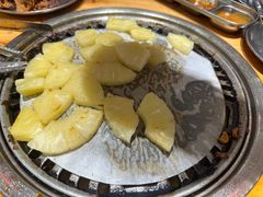 -极简·炭火烤肉主题餐厅·龙虾烧烤·烤羊排(宝龙店)
