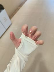 -孔雀手美甲美睫护理