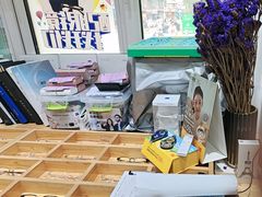 -豪门视光·星趣控·蔡司依视路眼镜代理商(中央大街店)