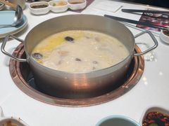 -洪氏嗨捞·猪肚鸡火锅(阳光天地店)