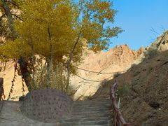 -天山神秘大峡谷