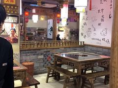 大堂-渝大狮毛肚老火锅(普陀店)