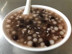 -芳婆糕团店(王府大街店)