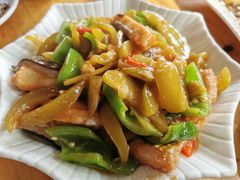 -黄记四更烤乳猪店