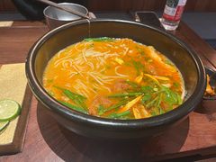 -银米·云南传统过桥米线(双廊黑金冠店)