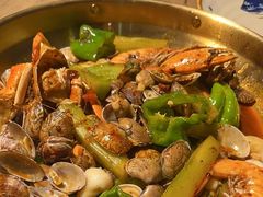 -臻鲜燕海鲜融合餐厅(金陵style店)