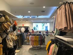 店内环境-C&A(新田360广场店)