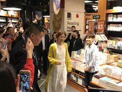 -西西弗书店&矢量咖啡(凯德晶萃广场店)