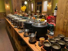 自助取餐区-松赞拉萨林卡酒店