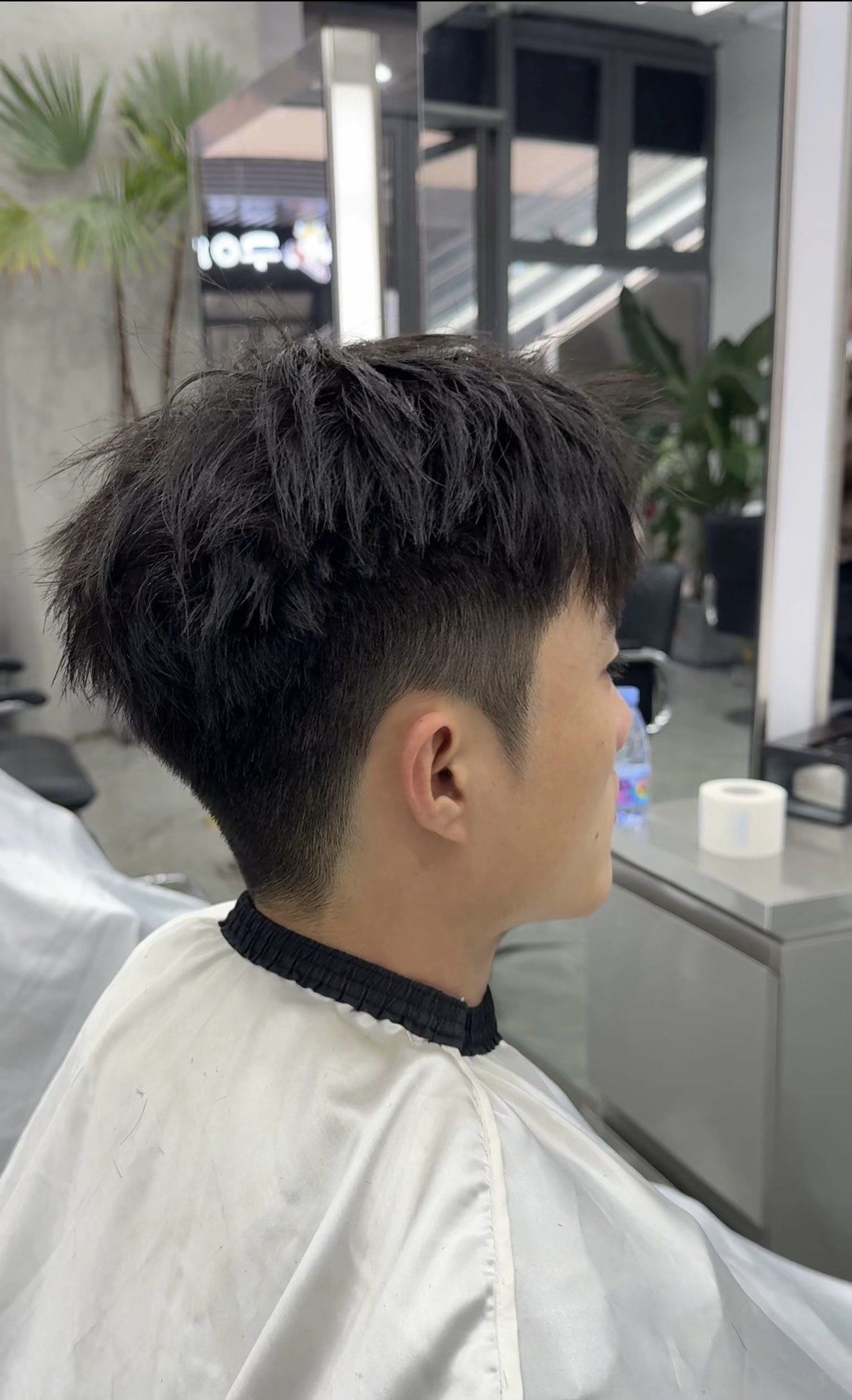 男生立体钢夹烫发