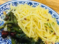 -杨三娘跷脚牛肉(羊子山西路店)