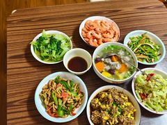 -乐禧母婴全自营月嫂(宝山店)