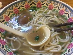 -鑫花溪牛肉米粉(人民广场店)
