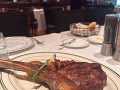 -Wolfgang’s Steakhouse 沃夫冈牛排馆(上海白玉兰广场店)