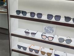 -GOOMI久米眼镜·蔡司·依视路·明月官方授权店(龙德紫金店)