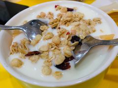 水果麦片酸奶-嗨皮儿·现蒸面皮(抄纸巷店)