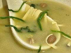 老济南甜沫-闫府私房菜·百年鲁菜(恒隆店)