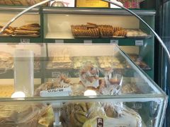 面包甜点陈列柜-南来顺饭庄·清真(南菜园店)