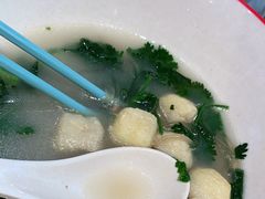 -小杨生煎(金山百联购物中心3楼店)