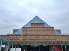 -上海市龙华烈士陵园