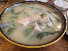 -鹤乡东北菜(崮山路店)