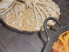 -旧街市鲜货老火锅(大光路店)