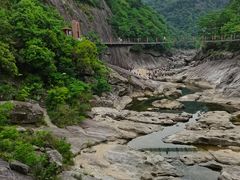 -燕子河大峡谷天坑仙境