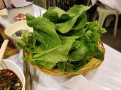 -鲜入围煮花胶鸡海鲜火锅