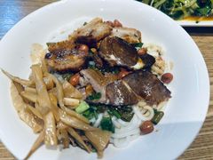 -牛八宝桂林米粉(八里庄店)