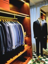 -优刻西服西装定制(金轮国际广场店)