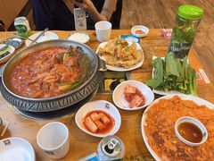 -喇喇排骨火锅·传统韩式脊骨汤(望京西园总店)
