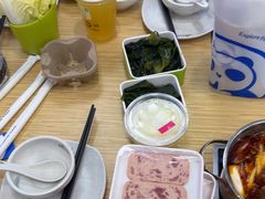 -杨老板·海鲜集市火锅·鲜切牛肉(中防万宝店)