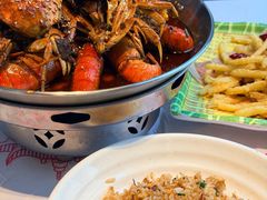 -肥肥虾庄·金牌油焖大虾(汉街SKP店)