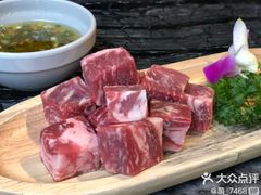 -热火朝天鲜切牛肉火锅(南强街巷店)