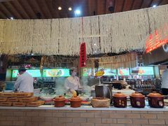 -老街坊美食汇(玉兰大街店)