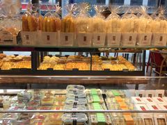 面包甜点陈列柜-华丰贺氏(营迹店)