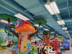 -莫莉幻想儿童乐园(武汉保利广场店)