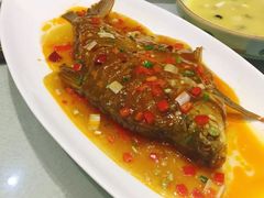红烧鱼-华中科技大学百景园(三楼酒店)
