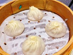 双拼小笼（蟹粉+鲜肉）-穿蒸引鲜·嗲记(正大广场店)