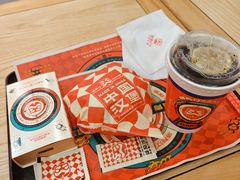 -塔斯汀中国汉堡(徐汇汇京广场店)