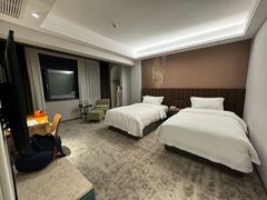 -泸州泸舍酒店(江阳区水井沟步行街店)