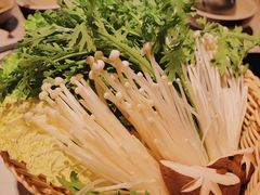 蔬菜拼盘-原味主张椰子鸡·脆皮文昌鸡煲(友谊广场店)